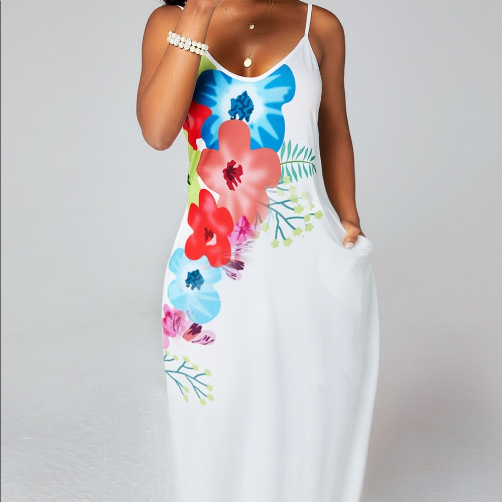 Pocket spaghetti strap floral print dress